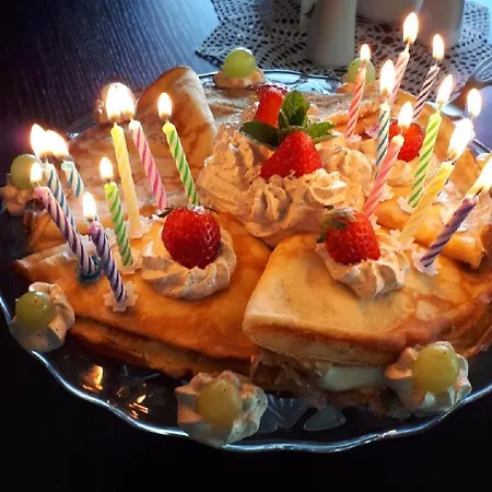 Bed & Breakfast Pod 5 3*